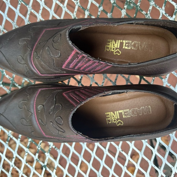 air Madeline Boots - Picture 5 of 7